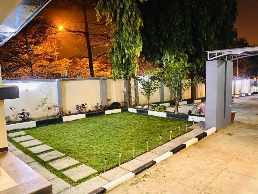 MayFair Hotel Maitama Abuja Bagian luar foto