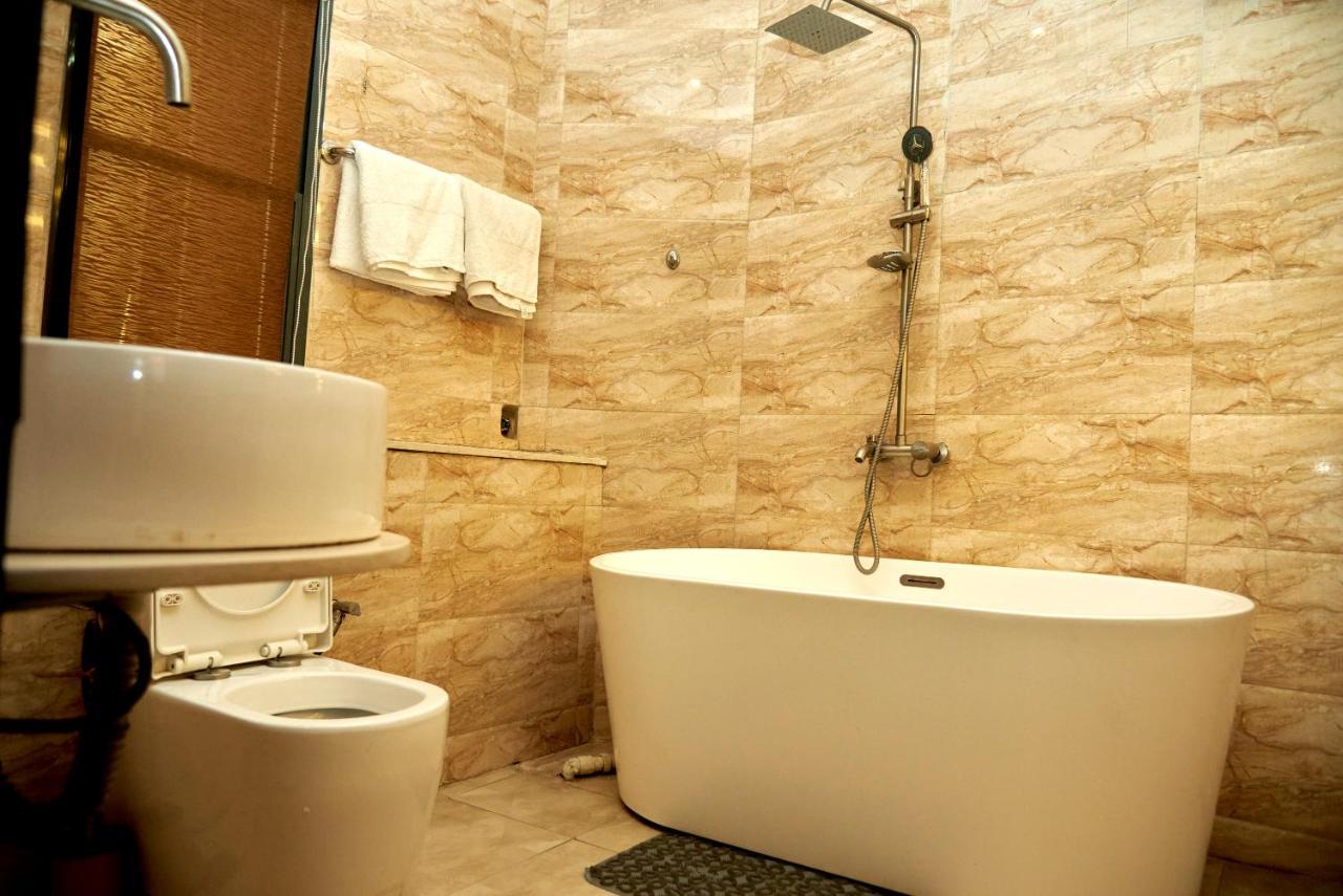MayFair Hotel Maitama Abuja Bagian luar foto