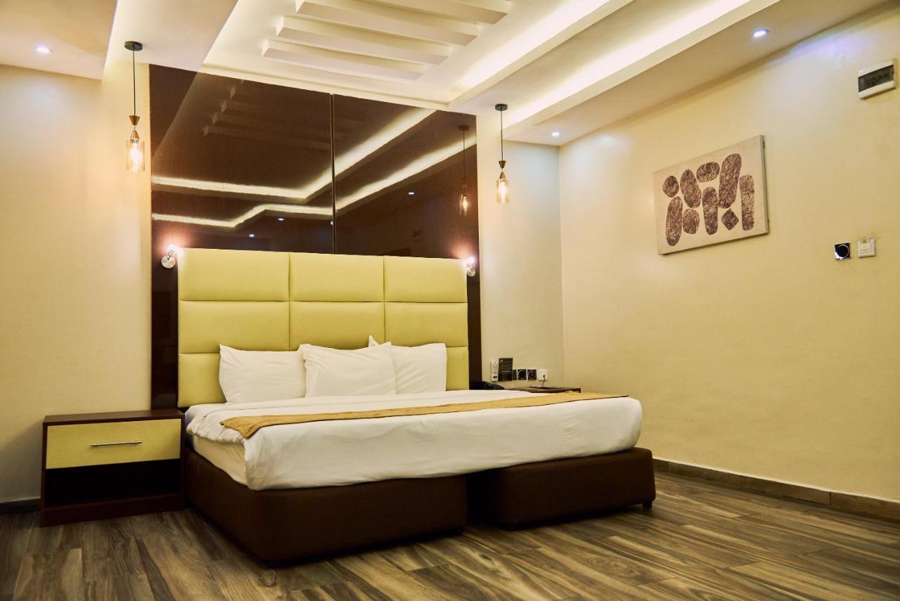 MayFair Hotel Maitama Abuja Bagian luar foto