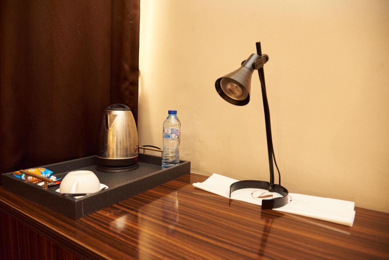 MayFair Hotel Maitama Abuja Bagian luar foto