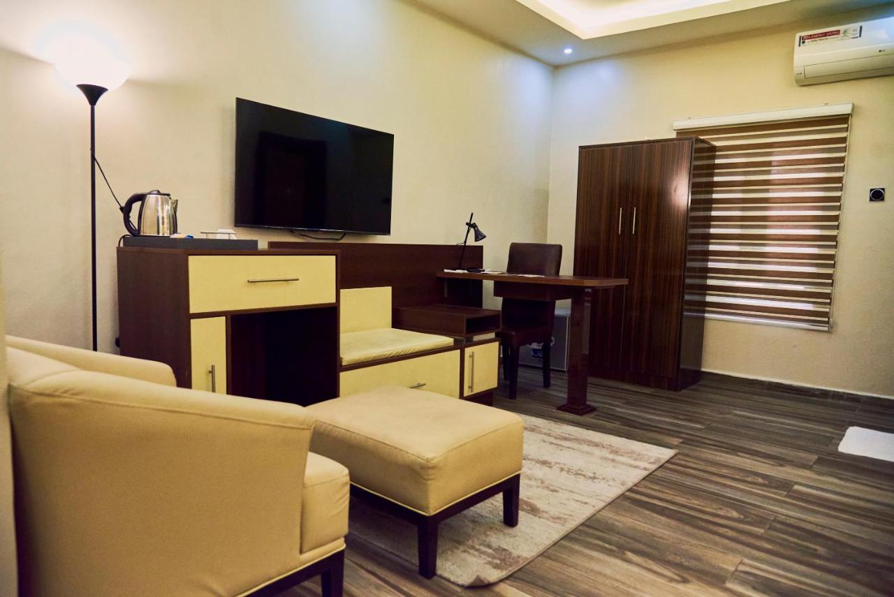 MayFair Hotel Maitama Abuja Bagian luar foto