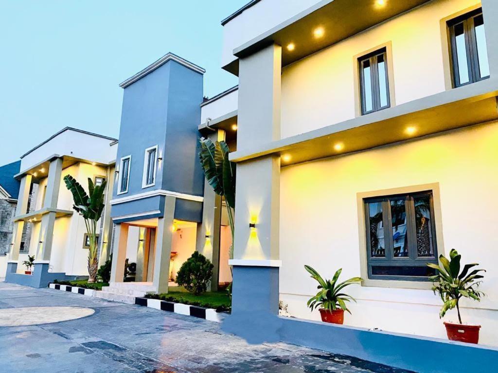 MayFair Hotel Maitama Abuja Bagian luar foto